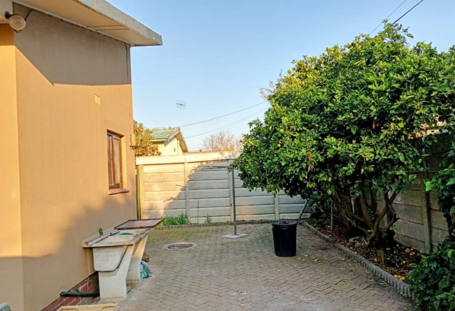 3 Bedroom Property for Sale in De Kuilen Western Cape